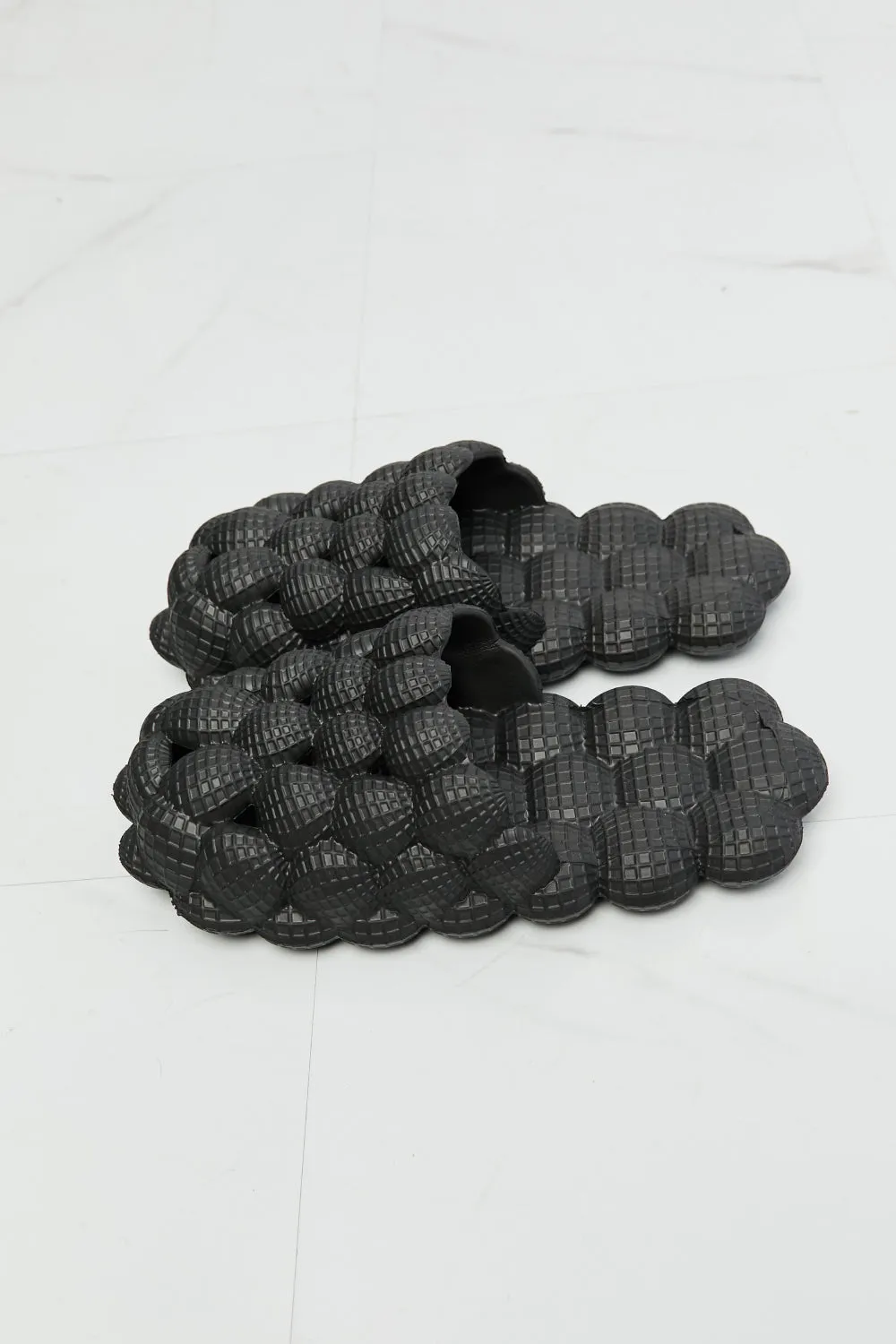 Bubble Slides in Black