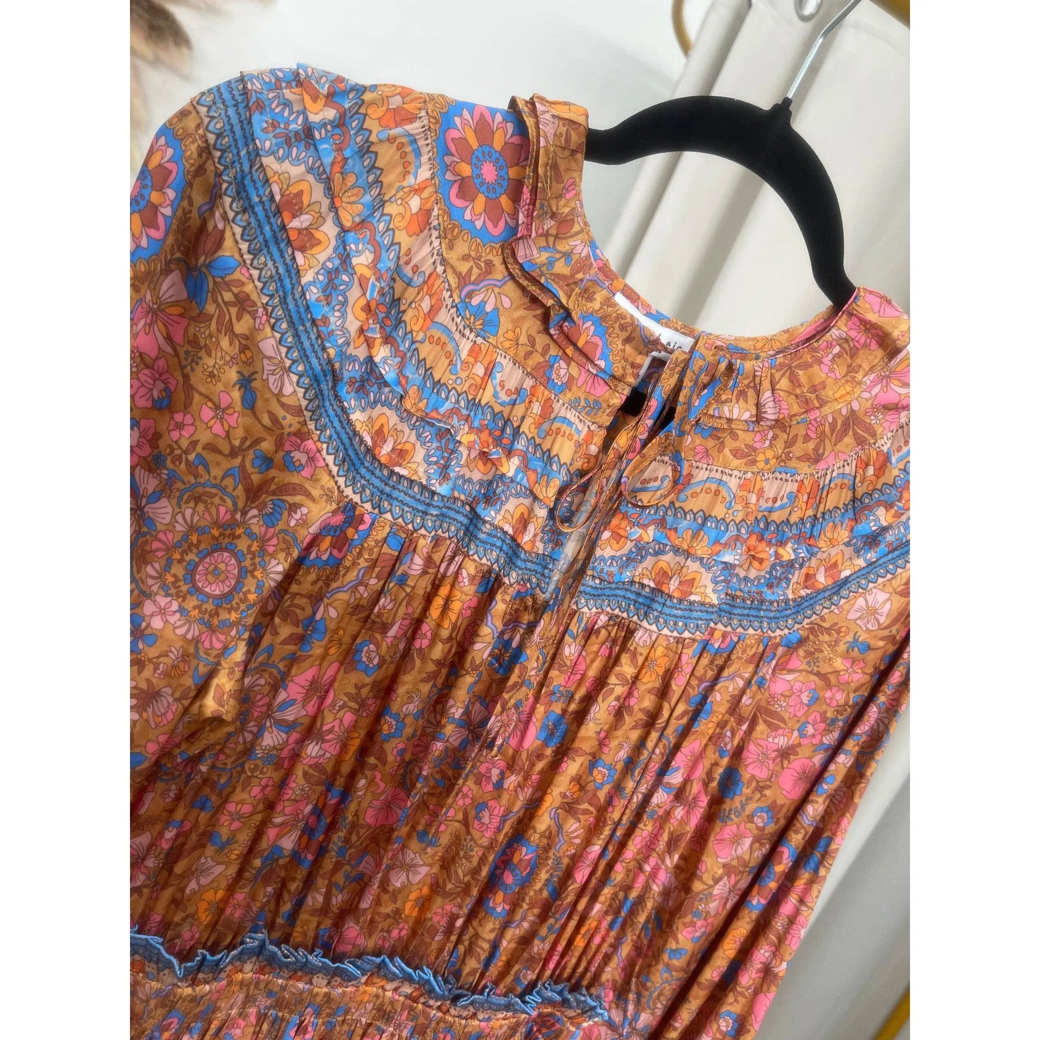 Chic Satin Midi Print Dress