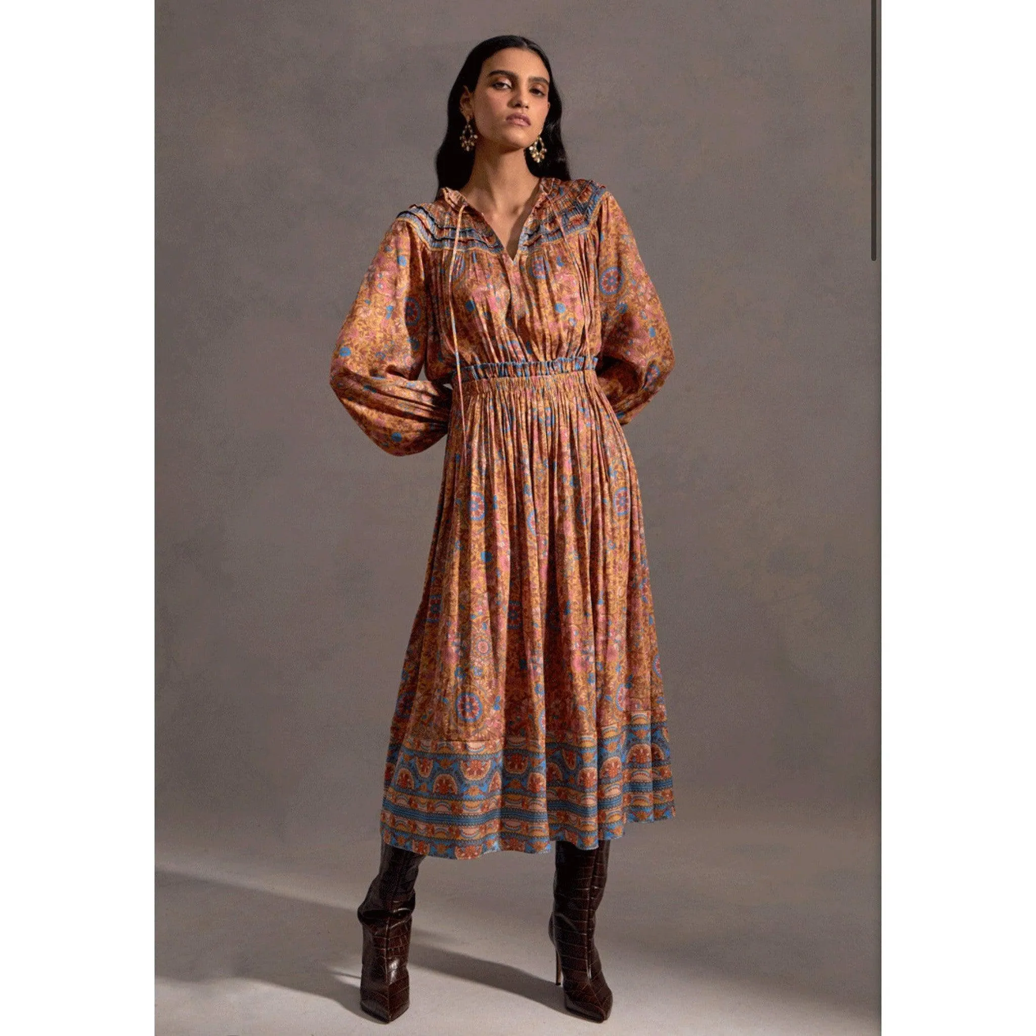 Chic Satin Midi Print Dress
