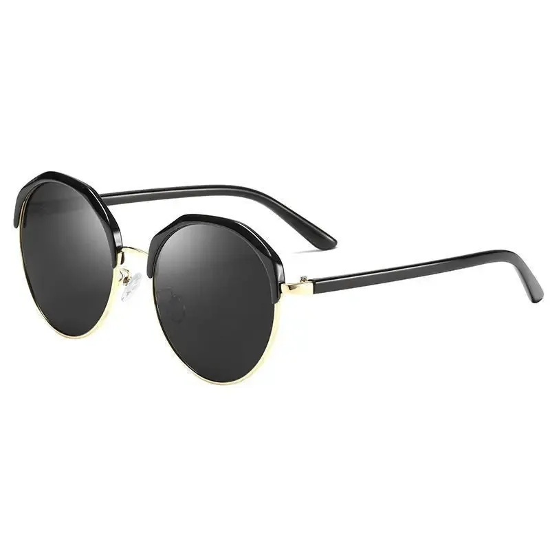 Women Travel Sunglasses with Vice Specification & UV400 Protection - Variety of Lens Colors & Fashionable Design